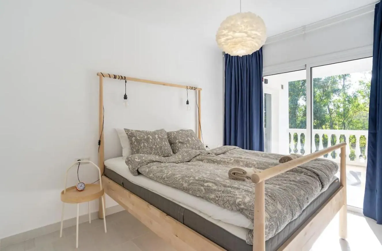 Modern Villa With Private Pool ミハス 別荘
