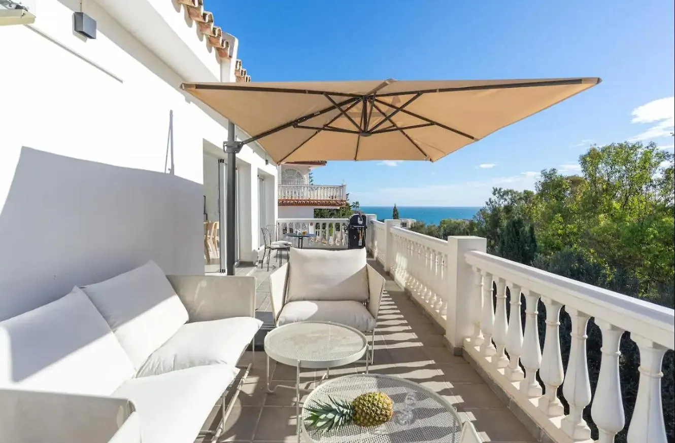 Modern Villa With Private Pool ミハス