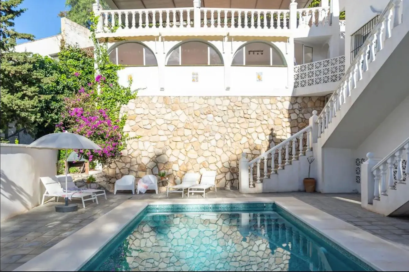 別荘 Modern Villa With Private Pool ミハス