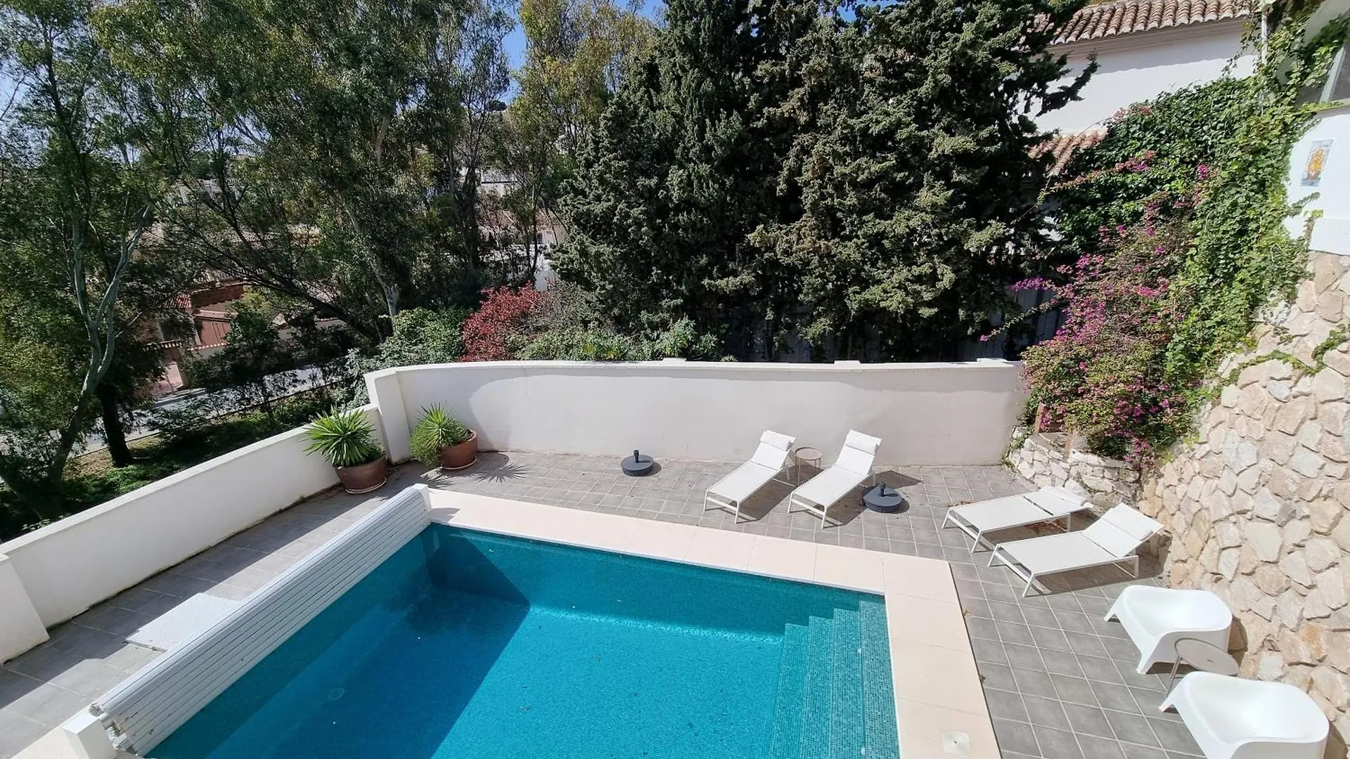 Modern Villa With Private Pool location
